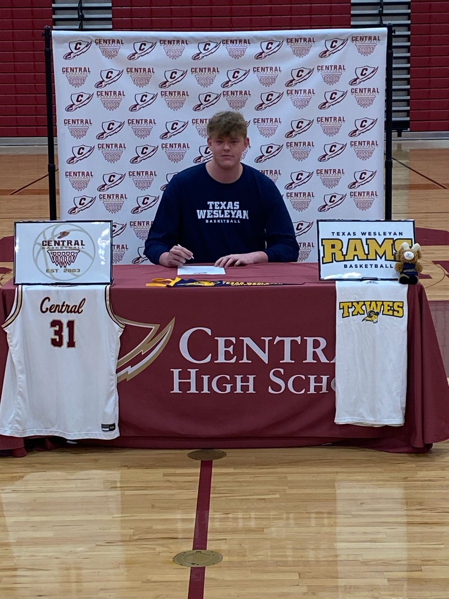 Keller Central Chargers Men's Basketball tweet media