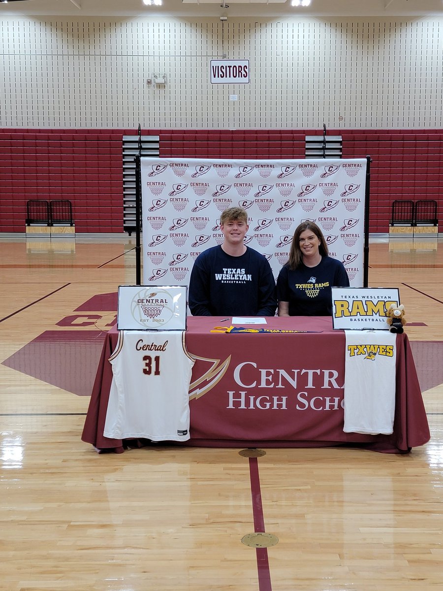 Keller Central Chargers Men's Basketball tweet media
