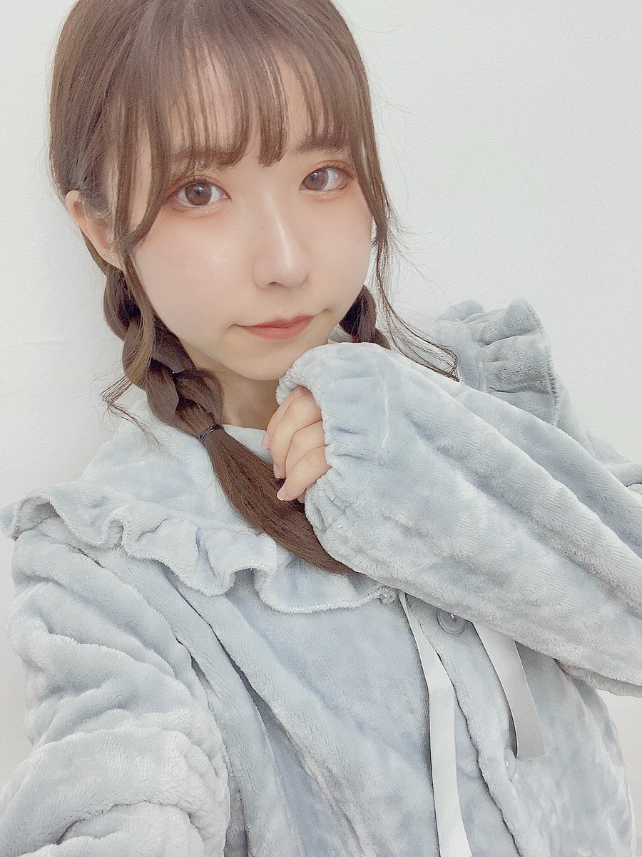 usa_mimi_pp's tweet photo. フォトセッションありがとうございました〜！！パジャマ可愛かった🥰もこもこです✌️ https://t.co/bcHo4ALSEt