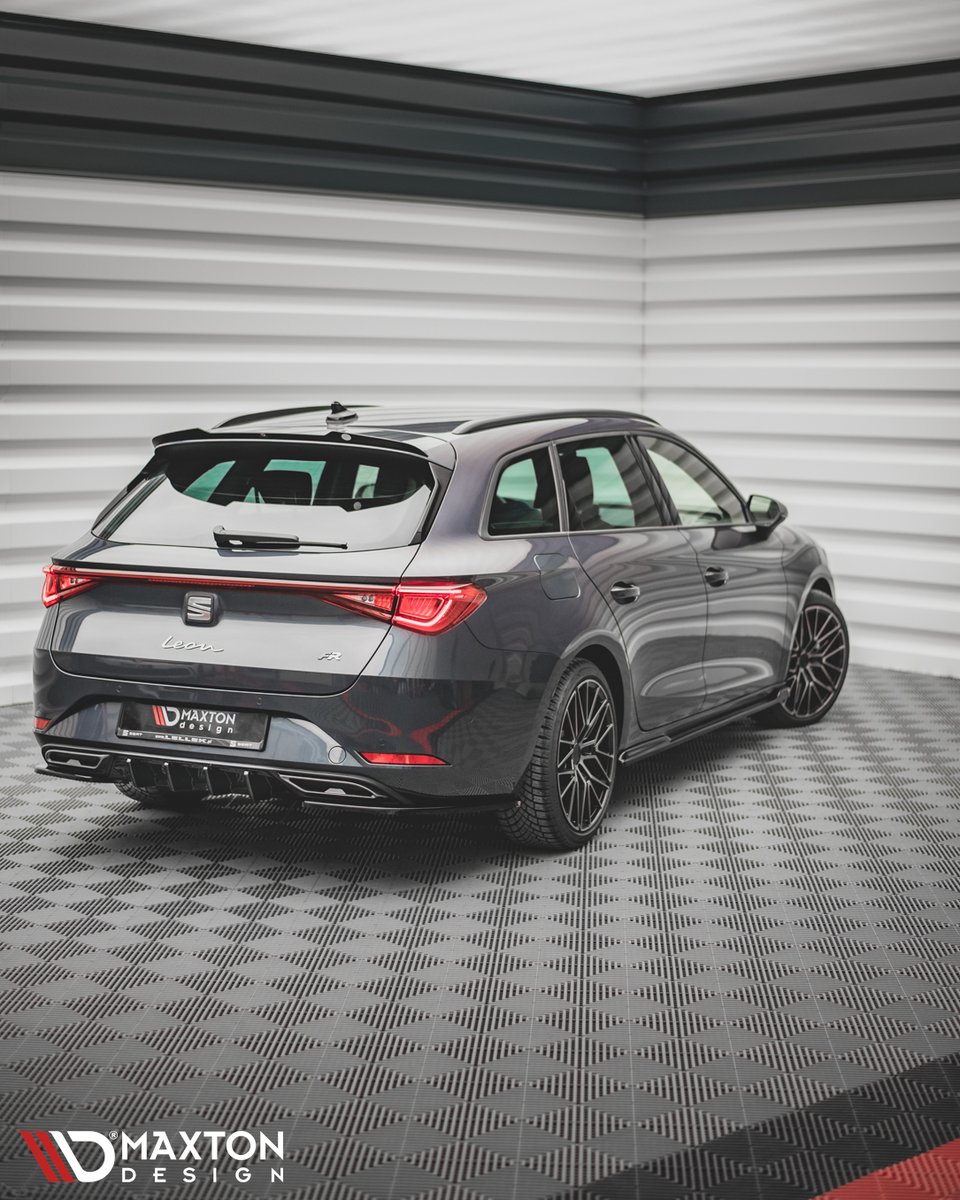MaxtonOfficial's tweet photo. Today in Maxton Design we hosted Seat Leon Mk4 FR 😁 Soon in our offer will apear fresh splitter set for this cart 😍 Stay heedful and Get #Maxtonized 😁 https://t.co/QGMPBwFTEL
