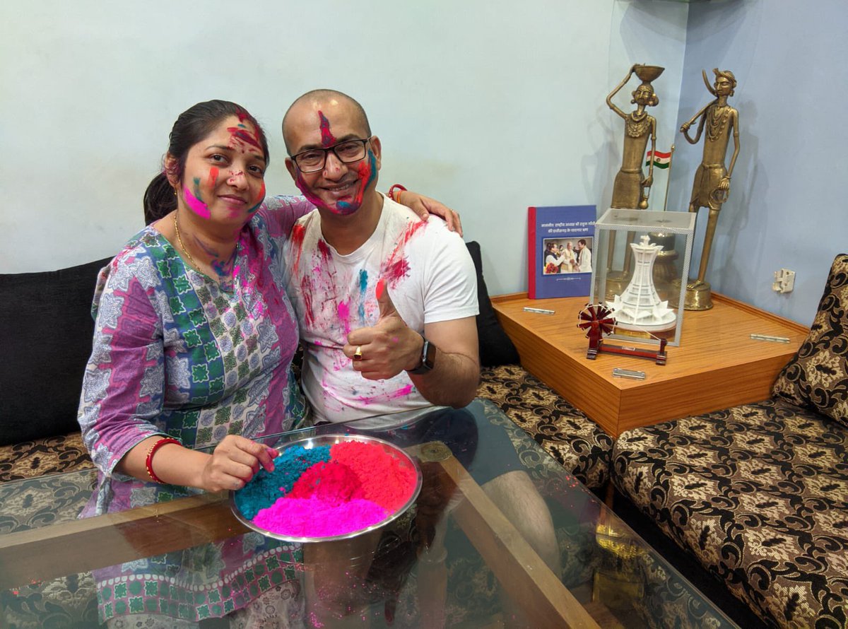 sarrrojsahu's tweet photo. #holivibes #holi2021 #HappyHoli #FamilyHoli @ajaysahucgpcc https://t.co/mfnqlWkyrH