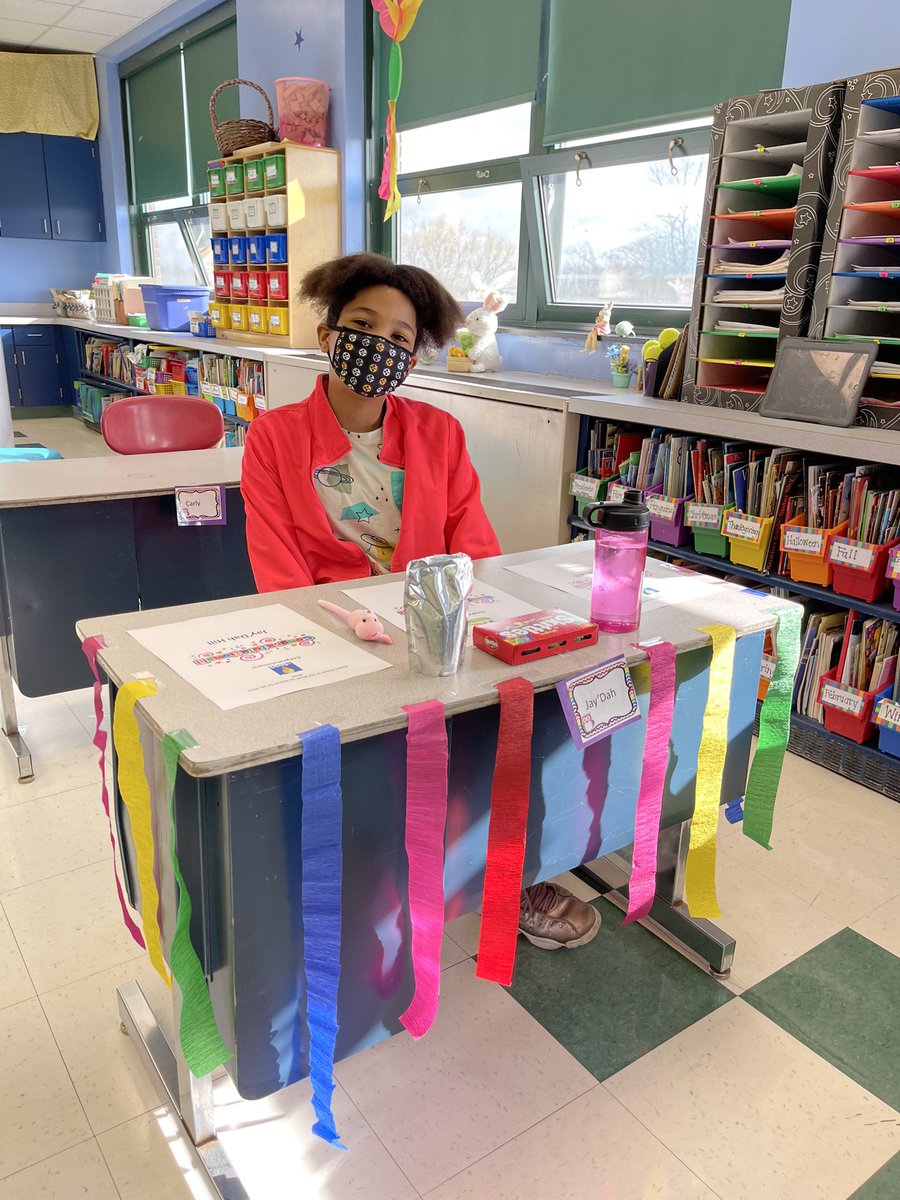 wmpennelem's tweet photo. Congratulations Jay’Dah.  She was the eSpark player of the week for math and reading.  She also answered the most IXL questions (536).  Great job https://t.co/hKVyPj1m2b
