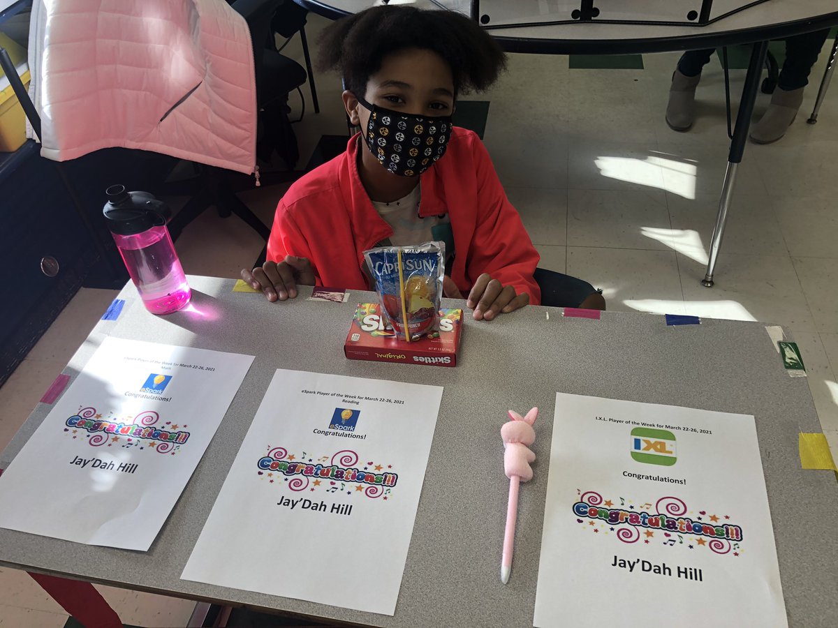 wmpennelem's tweet photo. Congratulations Jay’Dah.  She was the eSpark player of the week for math and reading.  She also answered the most IXL questions (536).  Great job https://t.co/hKVyPj1m2b