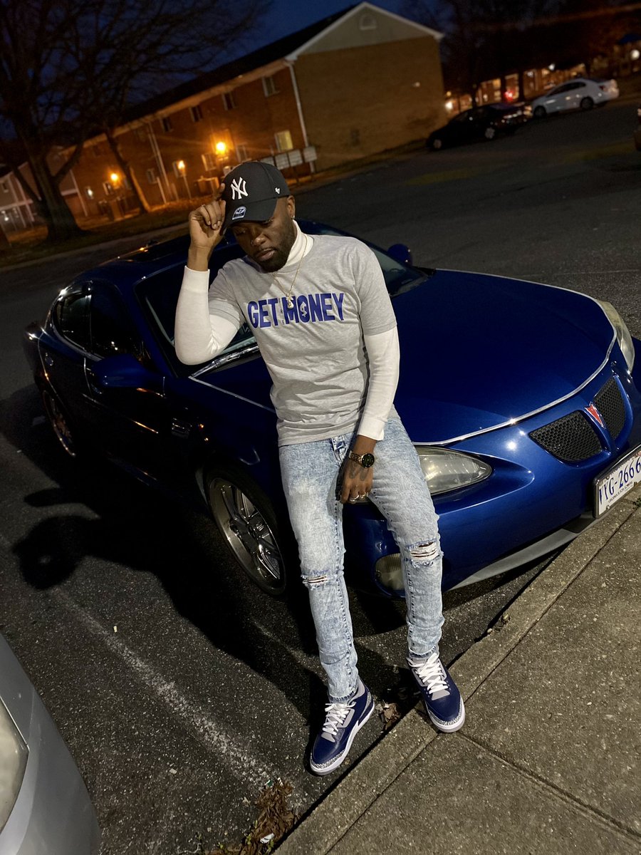flyboy_cal's tweet photo. Lately i been in my bag, bro told me don’t take my foot off the ⛽️🥶💰 #KING40 https://t.co/coNUvpomZF