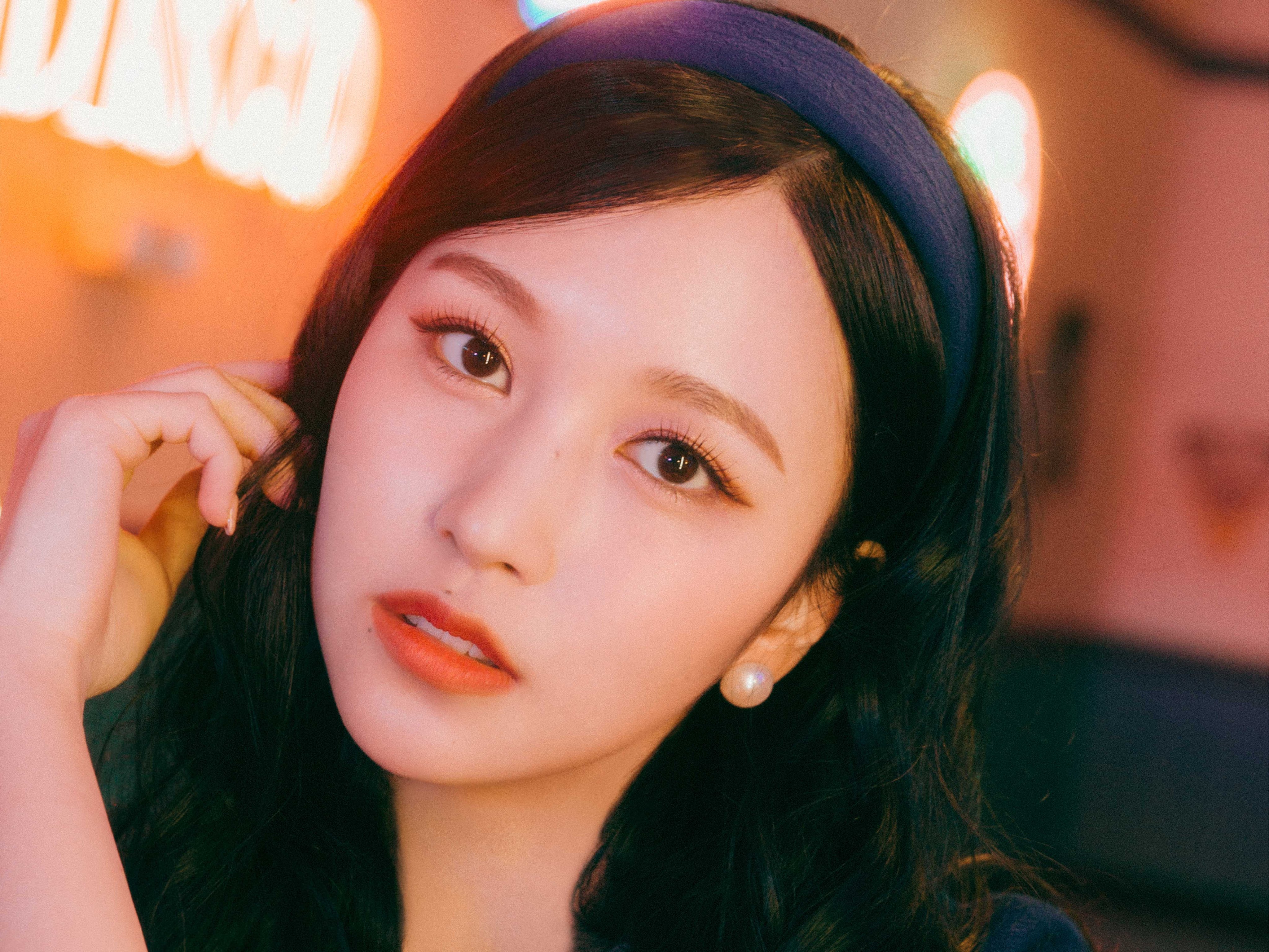 Twice Japan Official Twice Japan 8th Single Kura Kura Solo写真投票企画スタート あなたの投票でtwiceのsolo写真が決まる 企画に参加してsolo写真を決めよう 投票は今から24時間 Day4 Mina Twice Kurakura T Co Z2rs230ixm