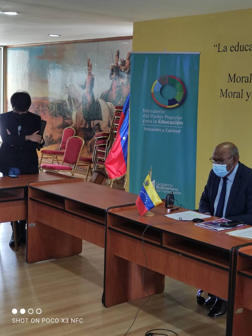 Fundabit_'s tweet photo. Hoy #29Mar Ministro de Educación @psuvaristobuIo, participa desde el salón Simón Bolívar del @MPPEDUCACION, en el Encuentro Ministerial Virtual de Alto Nivel: "A un año del COVID: Priorizando la recuperación de la Educación para evitar una catástrofe generacional". https://t.co/ffI7WLo4cq