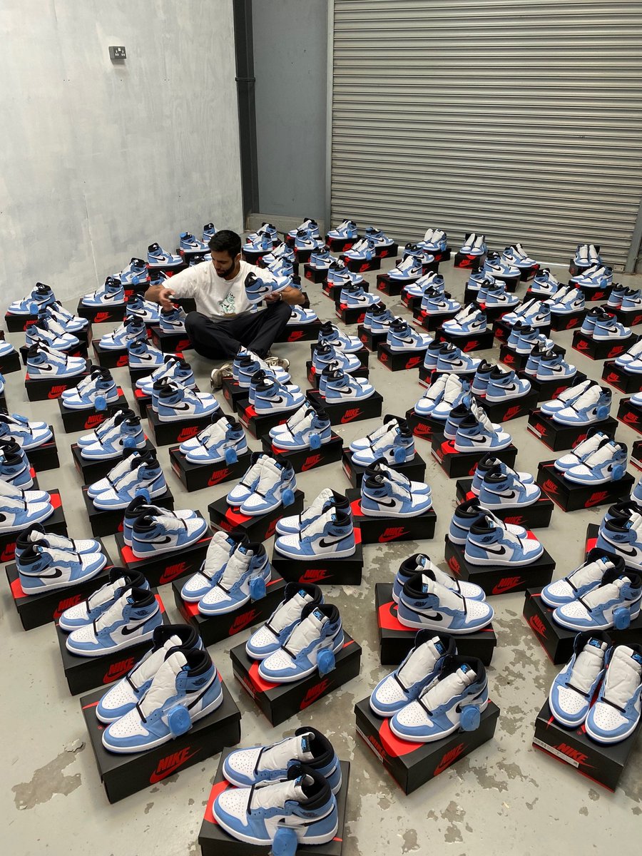 Captaincooker's tweet photo. I guess my University Degree had some use 🧐

Bots: @OOS_Bot @cyberaiosuccess 
Proxies: @CaptainProxyIO (New EU ISP's 🤐) https://t.co/fSniZSsiaz