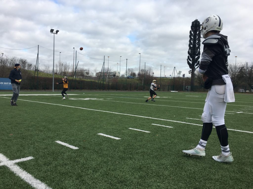 lffa_footus's tweet photo. !! Pas de confinement pour nos rassemblements !!
Retour sur les rassemblements de la Ligue Francilienne de Football Américain depuis le début de l'année 2021 pour les jeunes licenciés franciliens.

#LFFA #flagfootball #footus #U19 #U16 #u14

https://t.co/8ecgyAG1wV https://t.co/YSKQVBK1QJ