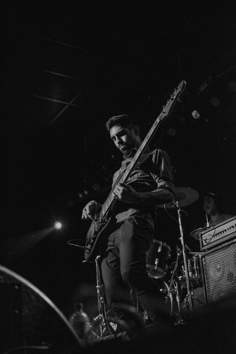 kondebass's tweet photo. Con @nanndosmusica en @CircusBarRock
.
📸 @PhCandela
.
.
.
.
#bajista #bajistasargentinos #musico #musician #bass #bassist #bassplayer #bassguitar #bajo #bassPorn #bassline #BassPlayersUnited #basslife #bassterror #bassman #baixista #bassterror #bassguitarist #electricbass https://t.co/kB7vI2Fkhb