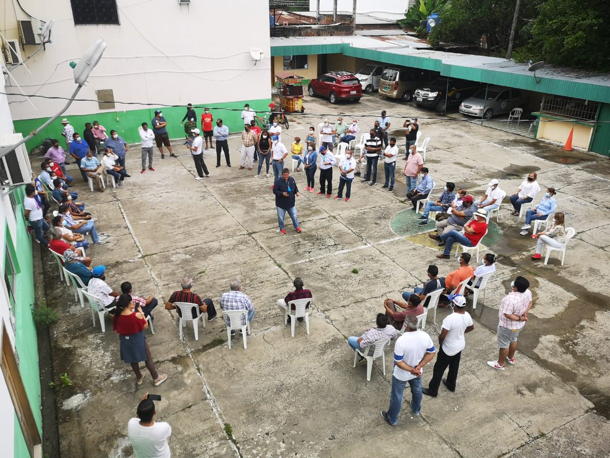 IndConLasso's tweet photo. El Ing. Juan José Pons visitó el Cantón 24 de Mayo con el Ab. Freddy Giler y la compañera Sonia López, se escucharon a los simpatizantes y se expusieron las propuestas de CAMBIO de @LassoGuillermo.
#EncontrémonosParaLograrlo #LassoPresidente2021 
@KAROLURIBEVELEZ https://t.co/fGTs3VXayf