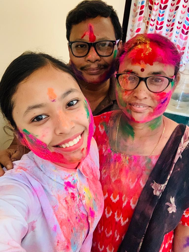 Wishing you and your family a very happy and safe holi 💐😍
#HappyHoli2021 
#greetings 
#neelanjanaray