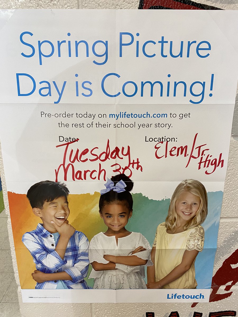 Cusd25's tweet photo. Reminder Spring Pictures are tomorrow #SpringSmile https://t.co/Lip09Z2VE0