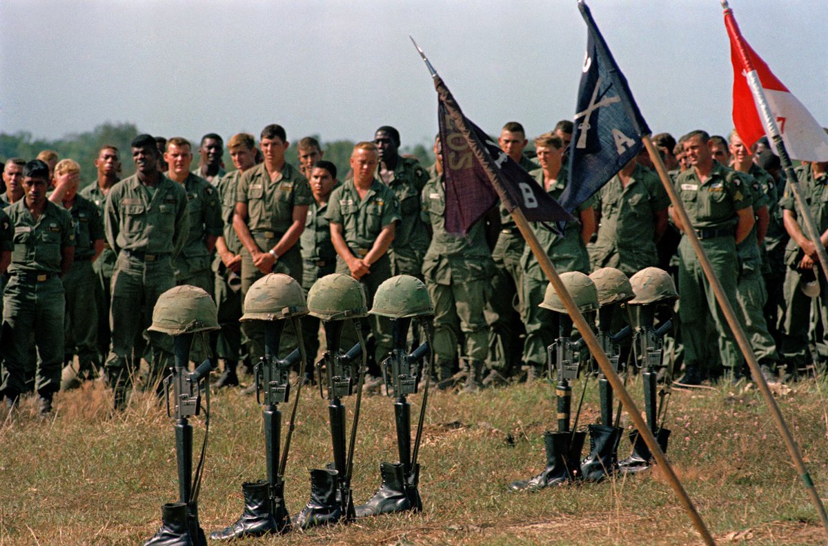 BleedingMarine's tweet photo. Thanks to all the Vietnam vets who served and sacrificed.
#VietnamWarVeteransDay https://t.co/A3uJCYt5d6