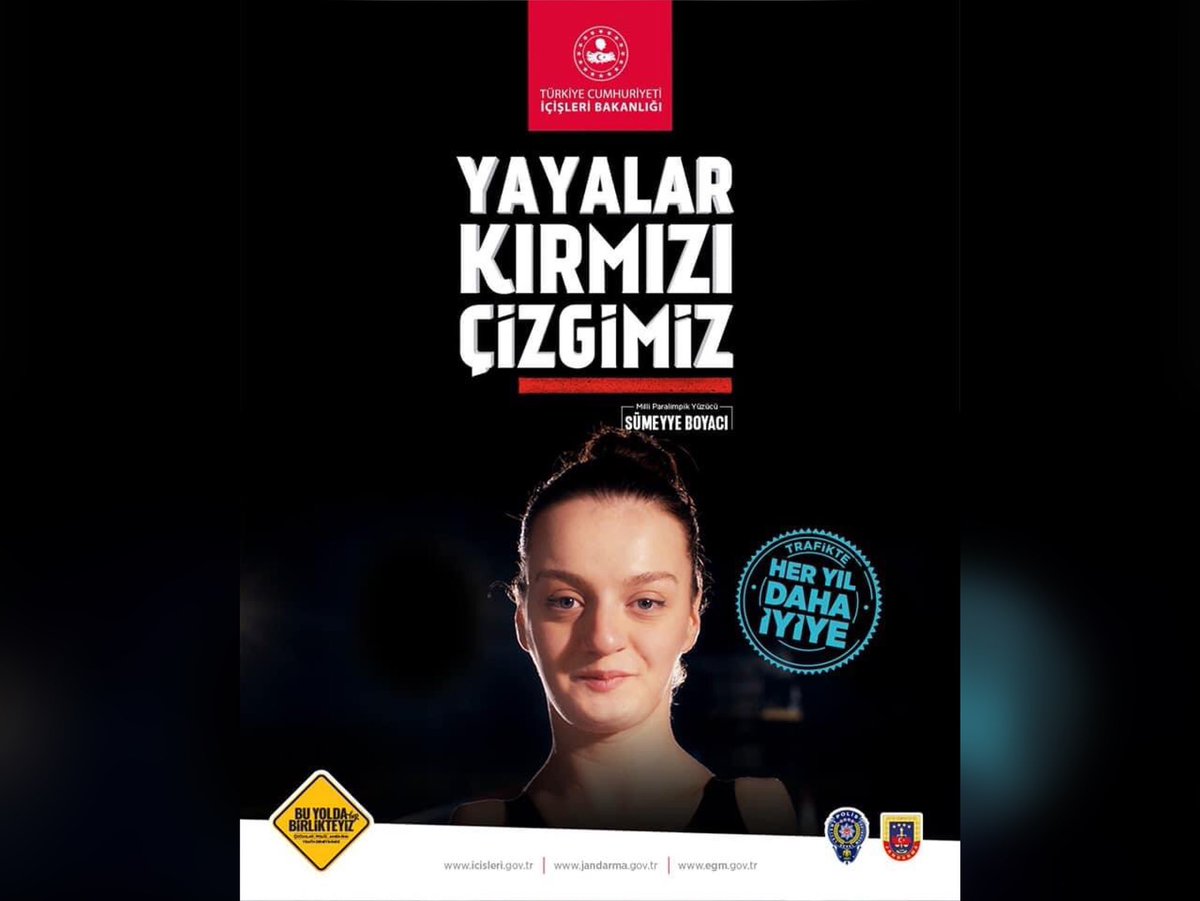 hasan_leyli's tweet photo. “Trafikte Önce yaya-Yaya Kırmızı Çizgimiz” 30 Mart (yarın) itibariyle yaya geçitlerinde kırmızı çizgilere dikkat ediyoruz...
#hasanleyliortaokulu
@hasan_leyli  @ismail_gunday @TC_icisleri #YayalarKırmızıCizgimiz https://t.co/KiBzGZ7GDX