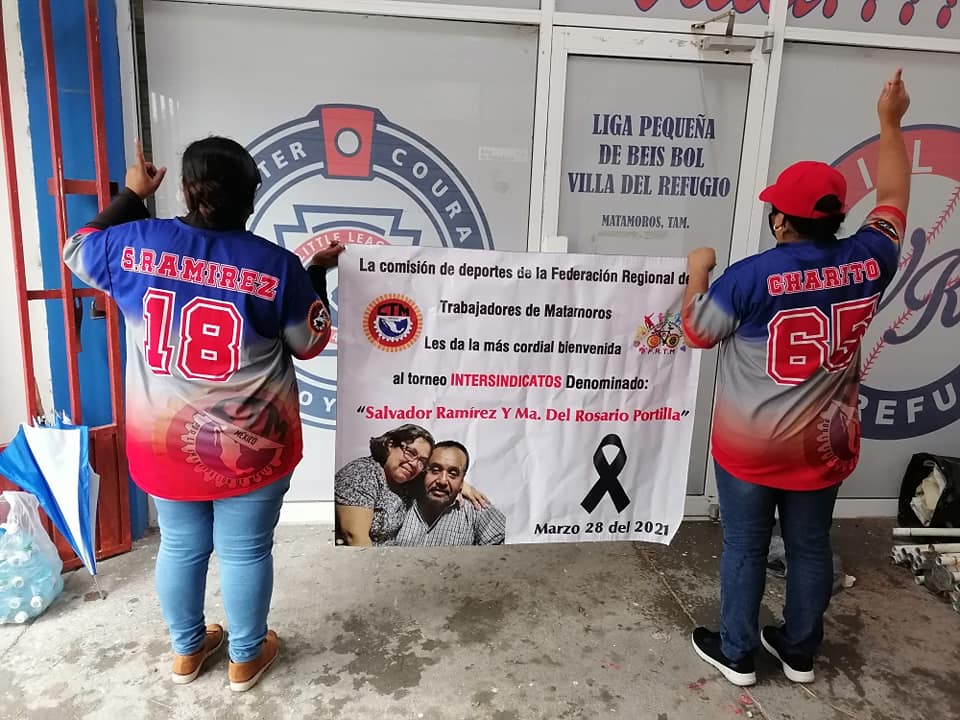 FederacinRegio2's tweet photo. La Comisión de Deportes de la FRTM rindió un homenaje a nuestros compañeros Salvador Ramírez y Ma. del Rosario Portilla, quienes fueron promotores del Deporte, por ello este años el Torneo de Softbol llevara su nombre. https://t.co/A6qo3hvYIC