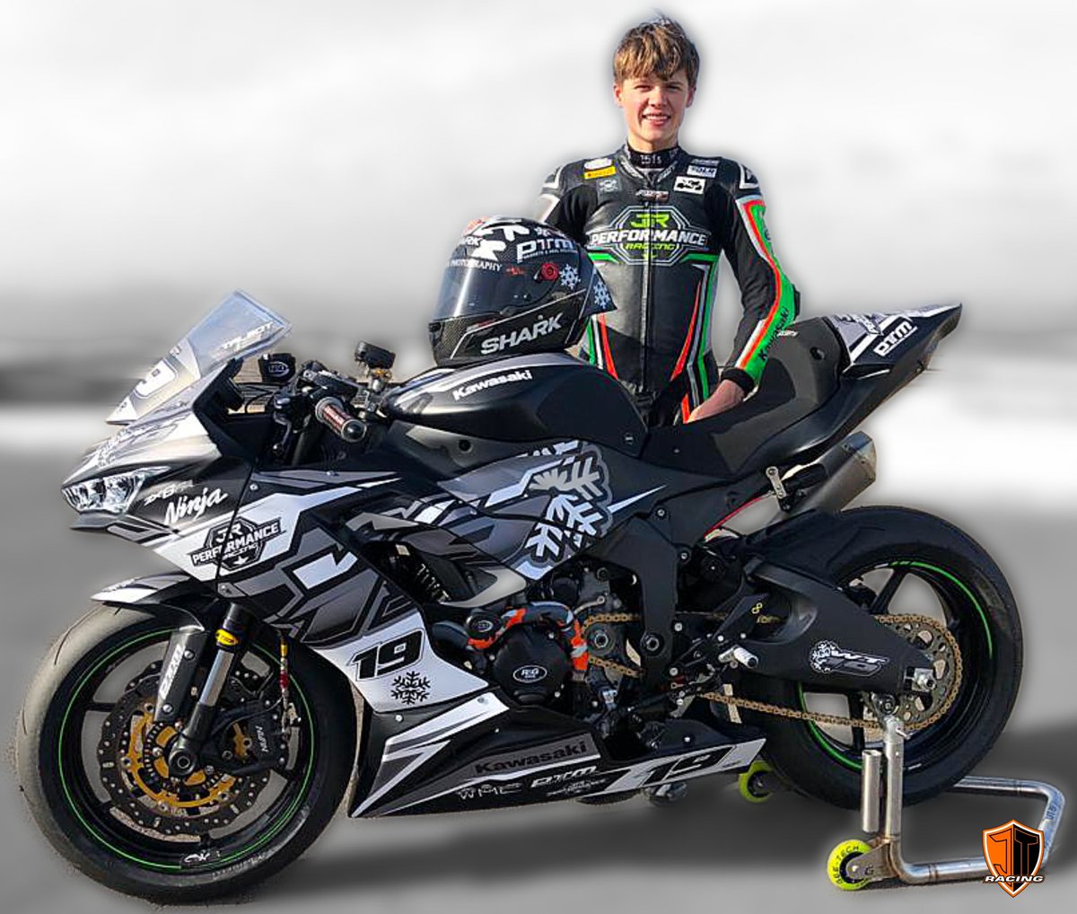 Talbot19Joe's tweet photo. Definitely ready to go .. @JRP_Racing @kawasakiuk @rstmoto @OfficialBSB @shark_helmets @WCMUNSCH @TCXBoots #bsbstock600 #kawasaki636zx6r #soonbetime #jt19 #joetalbot19racing https://t.co/0XpH4pm3oQ