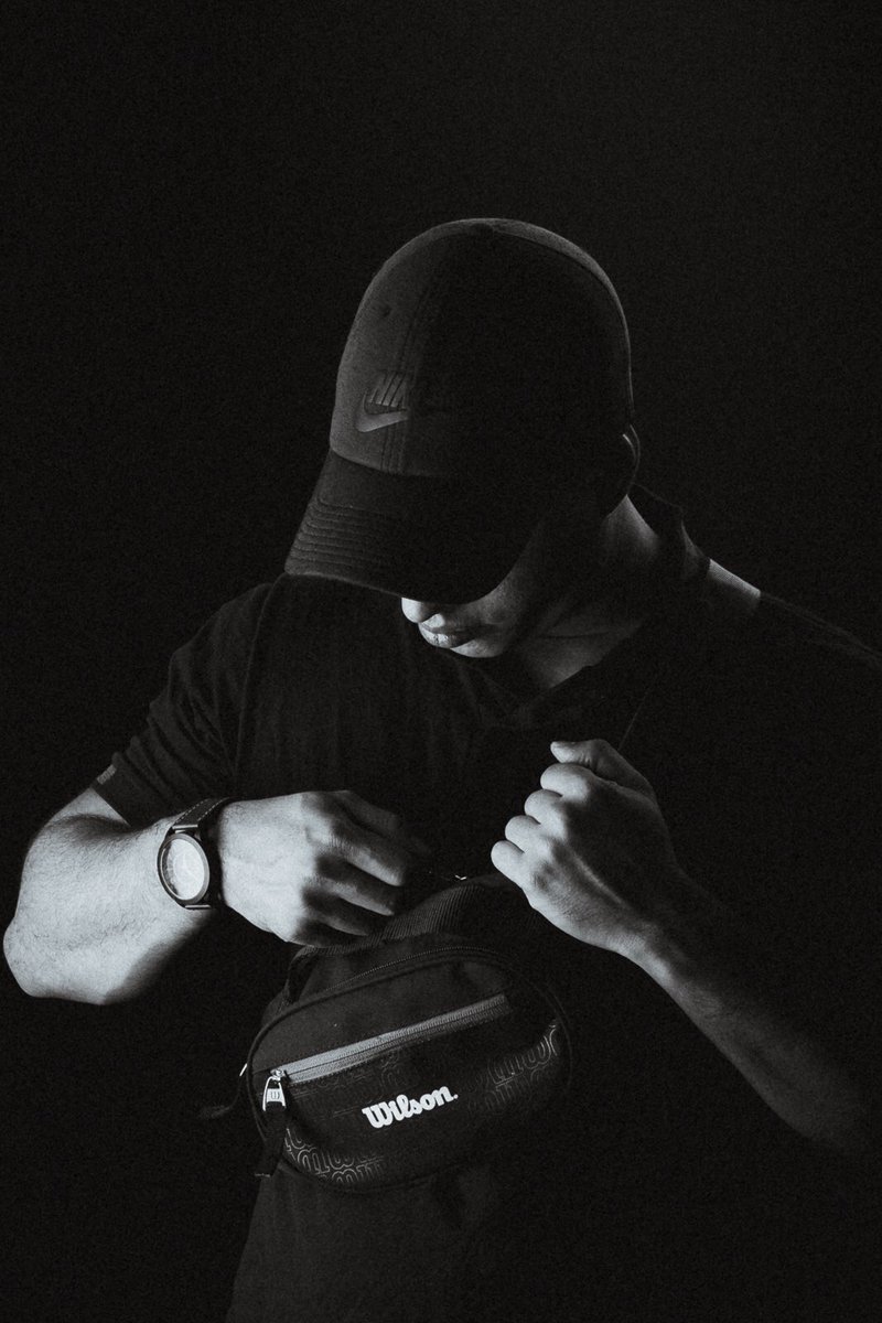 HydroSpl's tweet photo. Underrated. 🔥
.
.
#hydrospl #beatmaker #splclan #bestoftheday #hmb #music #hiphop #culture #rap #producer #work #venezuela #argentina https://t.co/0ygDfOfSOg
