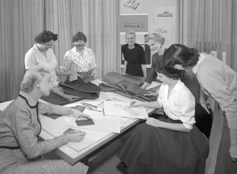 DesignApplause tweet media