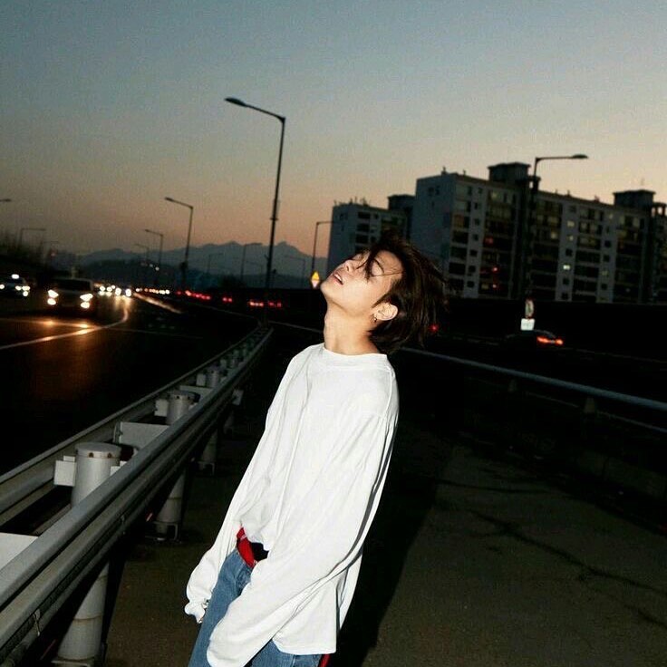 thirsty4jiyong's tweet photo. Before this day ends, I want to greet the nation's boyfriend, Jung Jaewon, a happy happy birthday!!! I'm thankful for your existence, babe. Hope you had a great day, ilysm 💜

#애들아오늘제원생일이다
#ONEPrivateDay https://t.co/hVYlxiIBeD