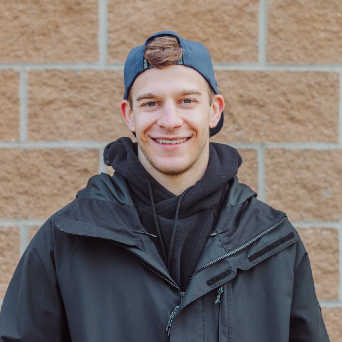WellEx_Lab's tweet photo. Welcoming another #MeetTheLabMonday! 

John is studying Kinesiology and Health. After ISU, he plans on going into physical therapy where he’ll work with veterans at the VA. His main interests are optimizing human potential and reducing chronic pain through functional fitness. https://t.co/fQjUbLPEqe