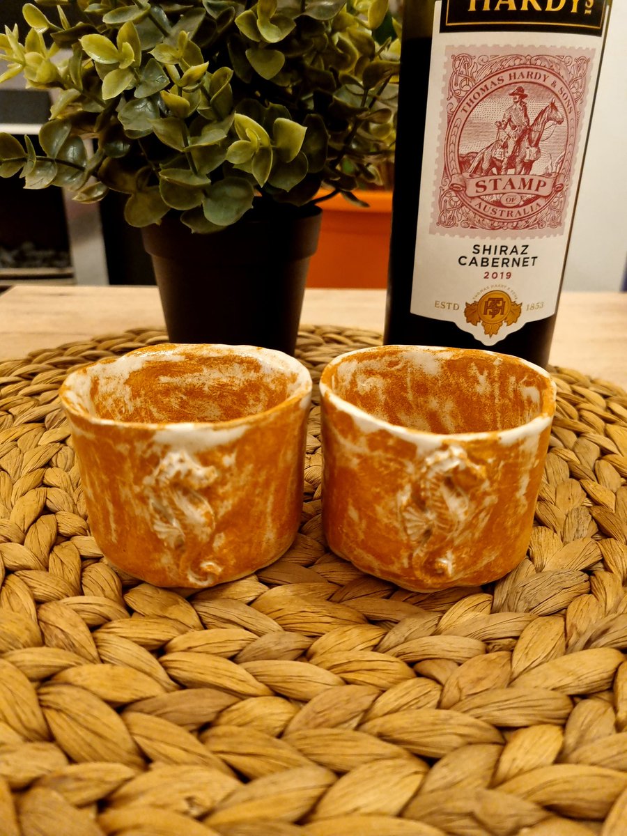 _elikeskin_'s tweet photo. #handmade #handmadewithlove #ceramics #ceramiclife #ceramicart #cermiclovers #claylife #potterylove #potterhead #potterydesign #potterylover #handmadeceramics #londonceramics #manchester #liverpool #birmingham #uk #unitedkingdom #MondayMotivation 
https://t.co/Ygf0XBfNhx https://t.co/PC8XG30keZ