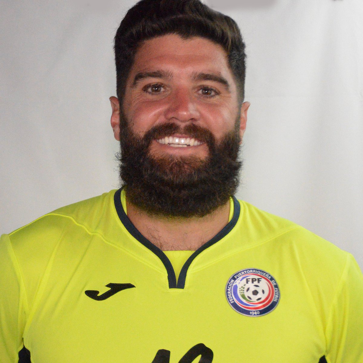 FutbolPR's tweet photo. Cody Laurendi anuncia su retiro. Ayer se despidió como capitán de la selección de Puerto Rico, en la que debutó en 2016. En 2018 fue elegido como el tercer mejor portero del año en los Concacaf Awards, solo por detrás de Keylor Navas y Guillermo Ochoa. #Grac12sCody https://t.co/cvcmTcZit1
