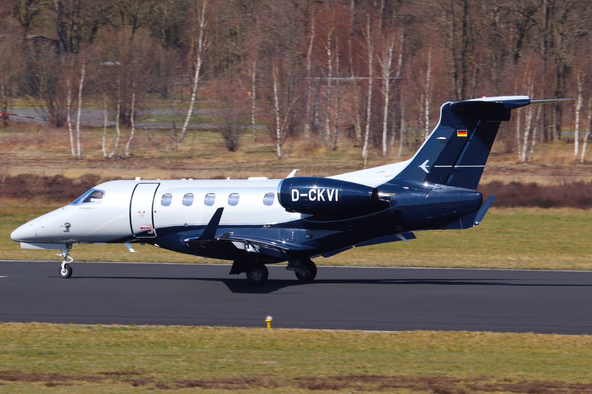 tvolmer01's tweet image. Vandaag waren er weer zakenvluchten op @twenteairport van @EXXAERO en DAS Private Jets. #twenteairport #technologybase #aviation