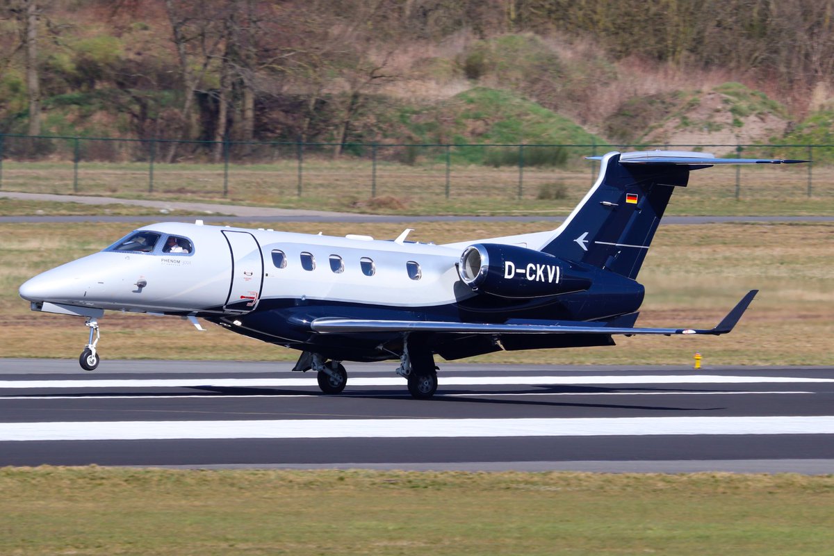 tvolmer01's tweet image. Vandaag waren er weer zakenvluchten op @twenteairport van @EXXAERO en DAS Private Jets. #twenteairport #technologybase #aviation