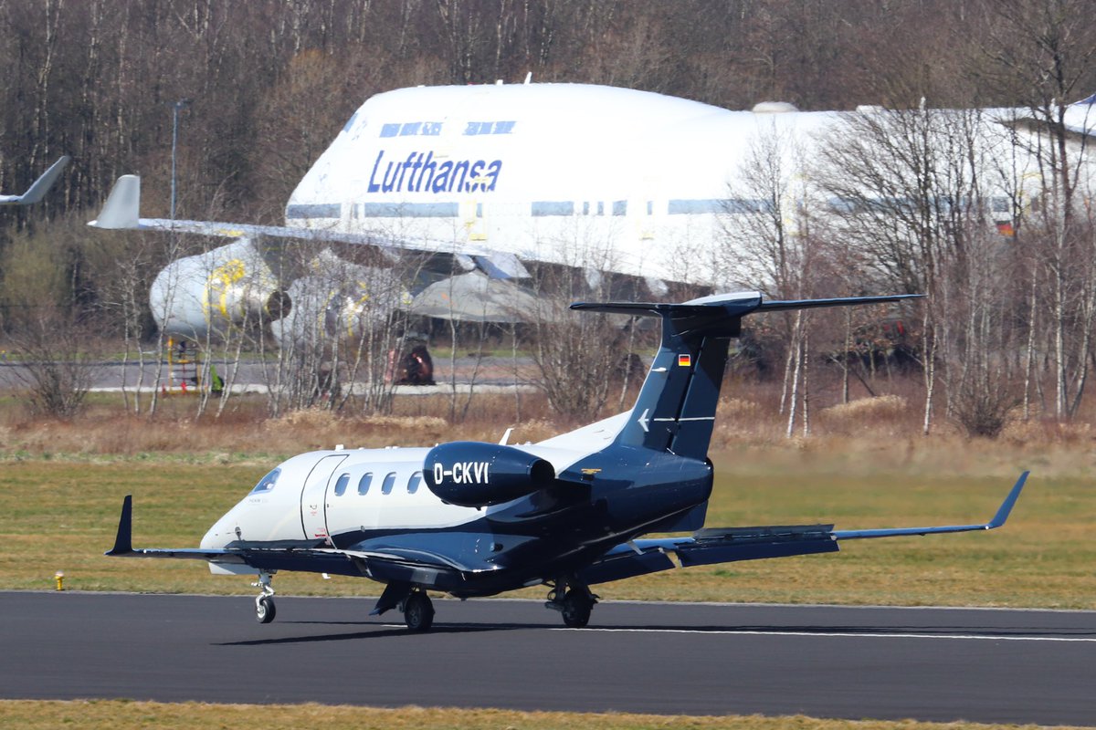 tvolmer01's tweet image. Vandaag waren er weer zakenvluchten op @twenteairport van @EXXAERO en DAS Private Jets. #twenteairport #technologybase #aviation