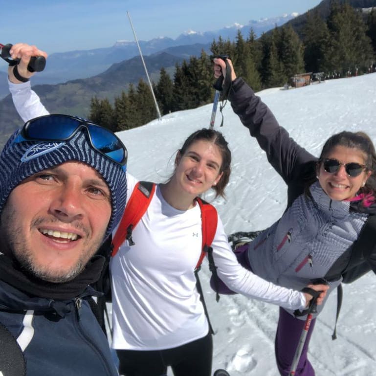 Rando en raquettes pour nos filles de la Team Haut Niveau Judo aujourd'hui 🎿☀️🏔 alors qu'elles sont en stage à Prapoutel, près de Grenoble !
1h30 de montée au milieu d'un superbe paysage 🤩
Profitez bien les filles (et Tony aussi 😁) !

#usoljj #TeamJudo #Orléans #prapoutel