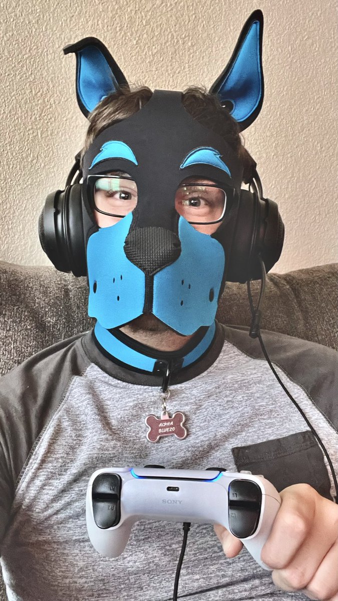 PBluezo's tweet photo. Who wants to play a game?! Hehe PS5 hit me up PupBluezo https://t.co/GmMhITW3cG
