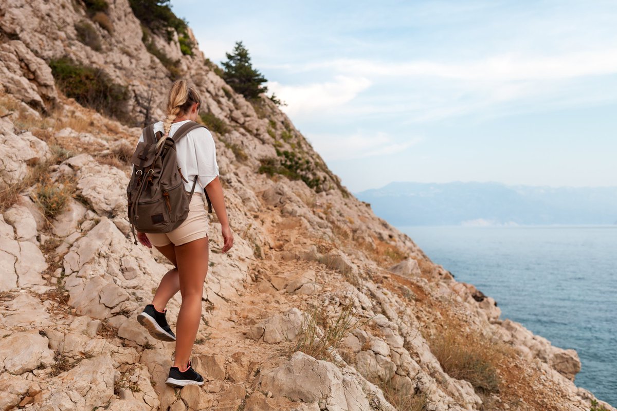 LimitedPacks's tweet photo. Exploring what the world has to offer 🙌
.
.
#naturephotographs #naturewalkers #natureperfections #adventureenthusiasts #fitnessmotivation #fitnessquotesthatinspire #worldexplorers #backpackkid #multifunctionbag #hikingbag #hikingnature #naturalwonders #hikingbackpack https://t.co/xA2prIuHhP