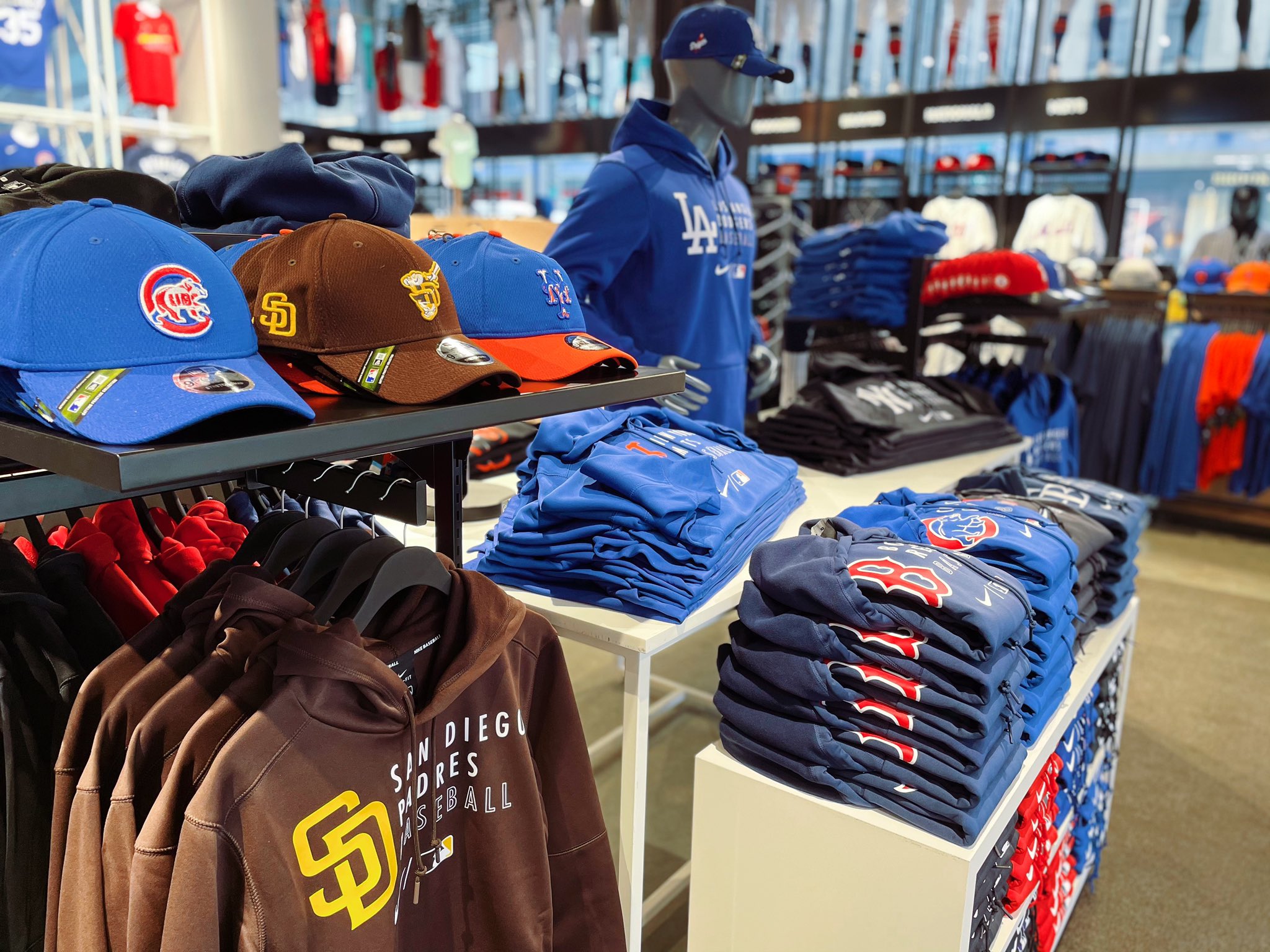 MLB Store on X: Get game-day ready with these new @Nike Authentic  Collection hoodies. Available now at the MLB Flagship Store!!!🔥⚾️🔥  #mlbstorenyc #gameday #authenticcollection  / X