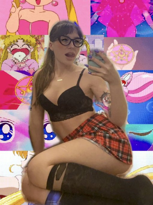 Hello professor 👩&zwj;🏫 https://t.co/kUE8vxLbiv<a href="/tag/ahego"class="tags"><span>#ahego</span></a>