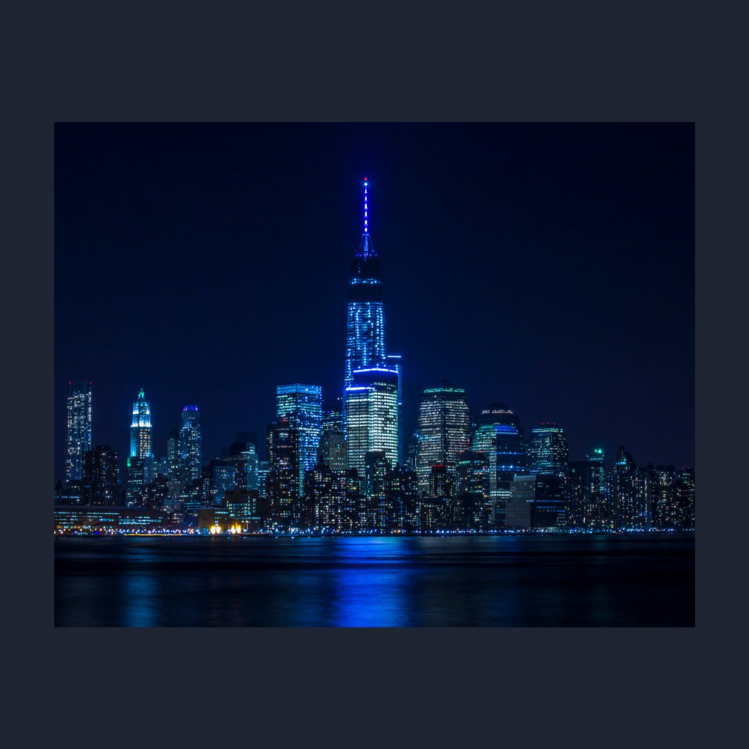 Even in the dark, do you make a bright statement?
💙
💙
💙
#sashaljewels #slj #sljboutique #travelwithSLJ #jewelryboutique #jewelrylover #bigcity #nycskyline #skyscrapers #manhattannyc #newyork #itravelnyc #explorenyctoday #newyorkarea #nycfashion #whowhatwearing