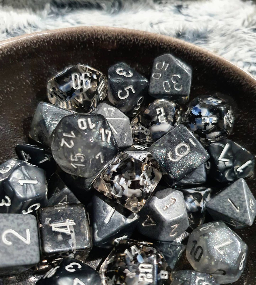 TheBlackEasel's tweet photo. We are fighting a bunch of angry #dwarves in #dnd tonight after refusing to stay in their temple of beer. In the #dice bowl tonight we have: @krakendice "Necromancer's Pet", Die Hard Dice  "Black swirl with white" @chessexdice Luminary Borealis "Light smoke" and "High Tech" https://t.co/pG3s9x4xkS