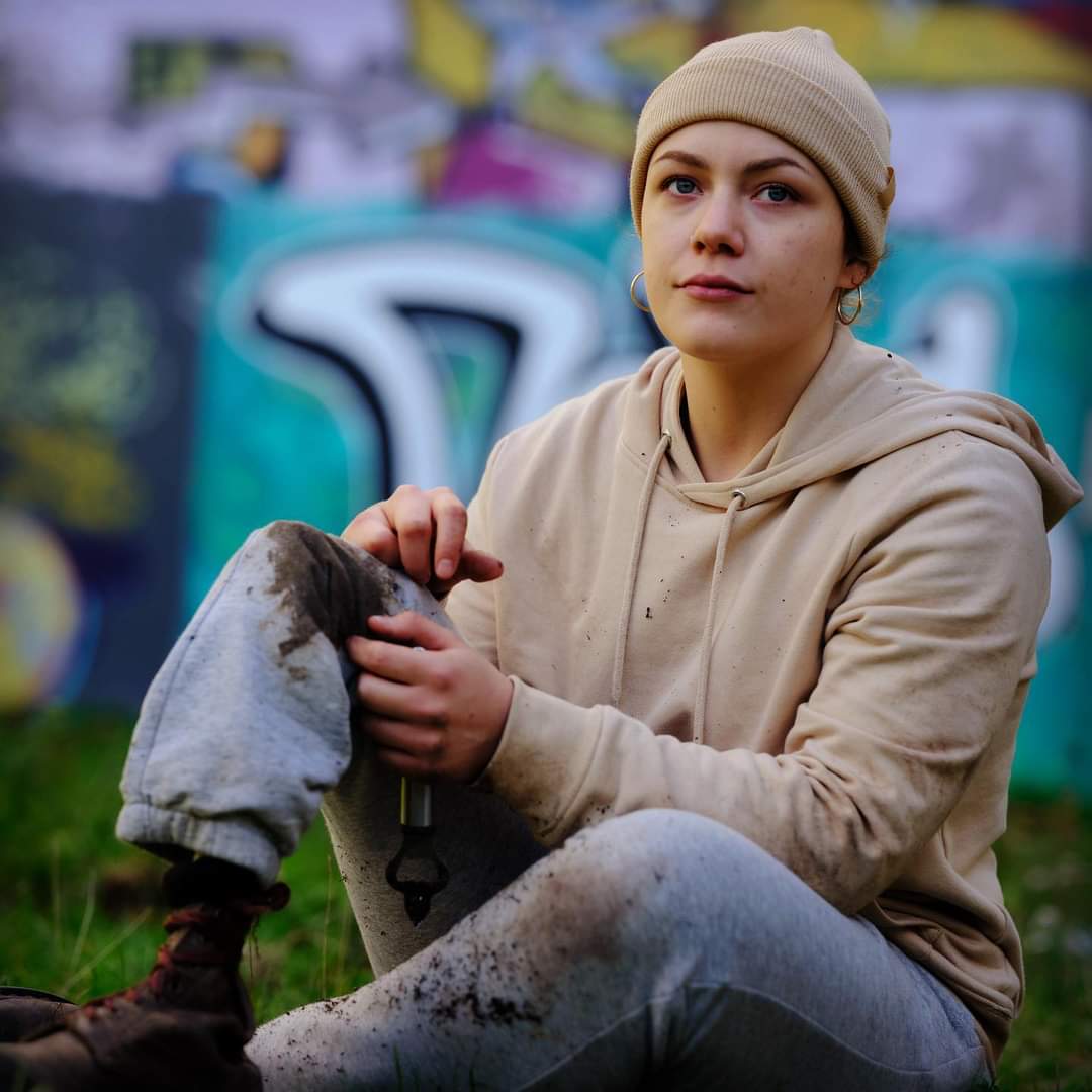 darrenpaulkent's tweet photo. Check it out on BBC iplayer (season 5) ... #proud of Holly in her debut role Check out my Directing skills :) .. ENJOY PEEPS
#bbcthebreak @bbcthree @bbcwriters @bbcstudios
#filming🎬 #tvshows @bbc #directorslife
https://t.co/PMtcNRbaCK
https://t.co/lhf43kGXmr https://t.co/W2Q0gyN1A9