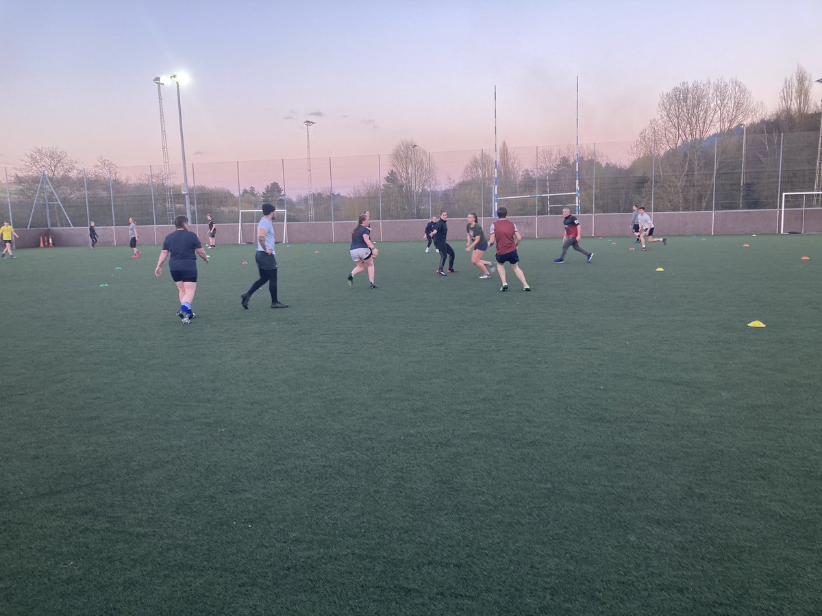 MansfieldRugby's tweet image. After a long few months, it’s amazing to see the club showing its first signs of life. Starting with @o2touch this evening. #o2touch #RugbyFamily #Rugby #tackle #ruck #HapinessIsEggShaped #Persil #BePartOfIt #DHLRugbyMovement