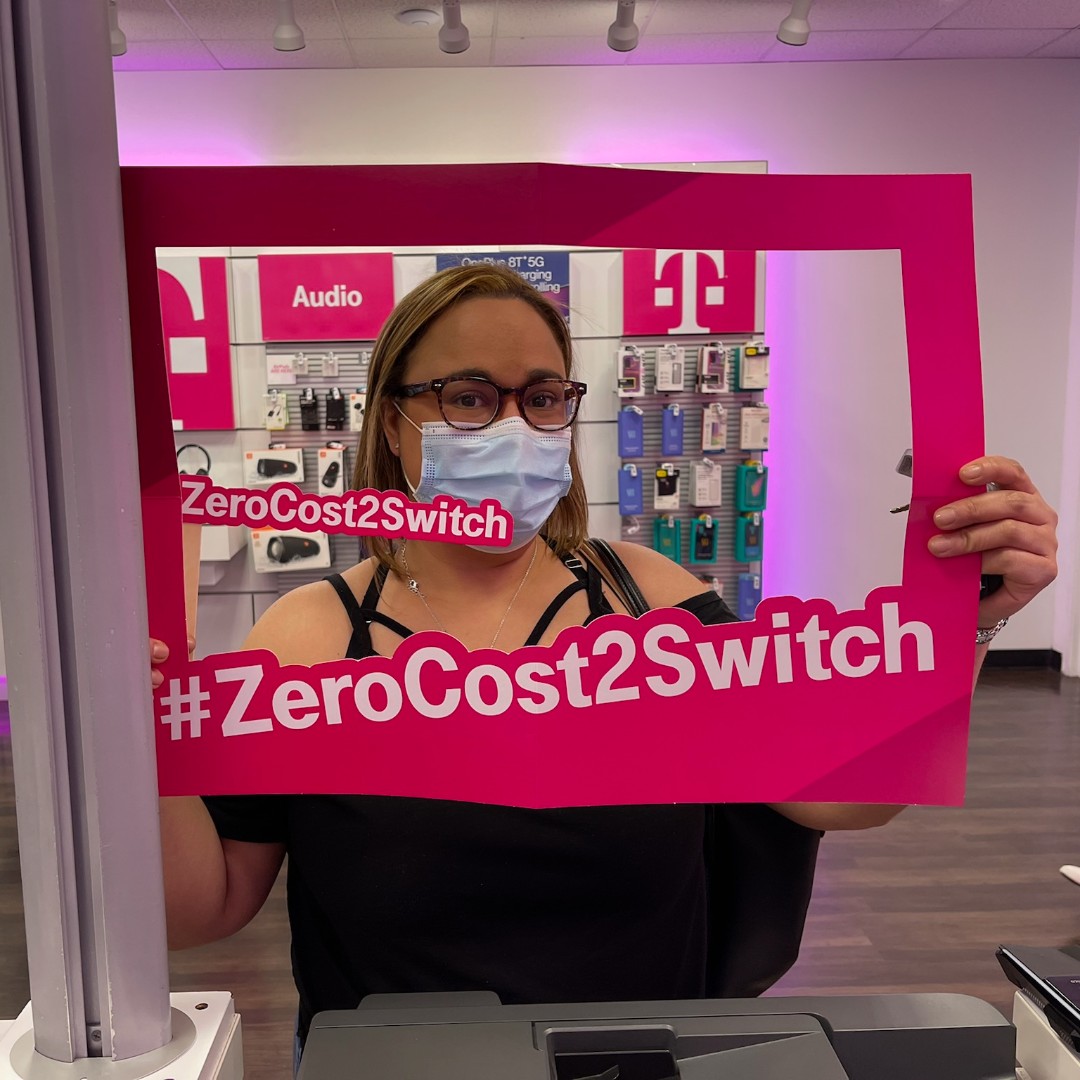 Welcome, Yineyri, to the #uncarrier! #zerocost2switch #ECPforMe