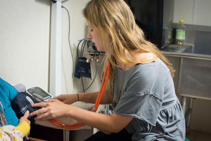 Are you interested in civic engagement and looking for a way to serve the greater Sewanee community? If so, apply to be a Bonner Leader today! Applications are available to admitted students and are due Thursday, April 1. Apply using the link in our bio! #Sewanee2025