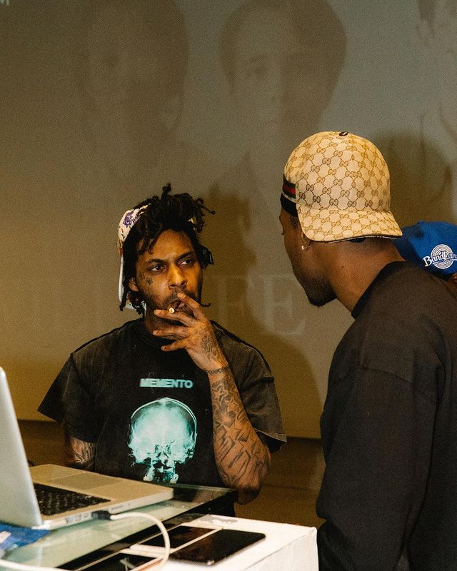 RuFanValee's tweet photo. @valee  ✖ @LGado2Bz ✖ @bandland_zz  💯

Кажется парни готовят очередной бэнгер 😬🤯

➡️fp: https://t.co/omNXbY3D7N

#valee #lgado #bandlandzz https://t.co/job5IV5UKM