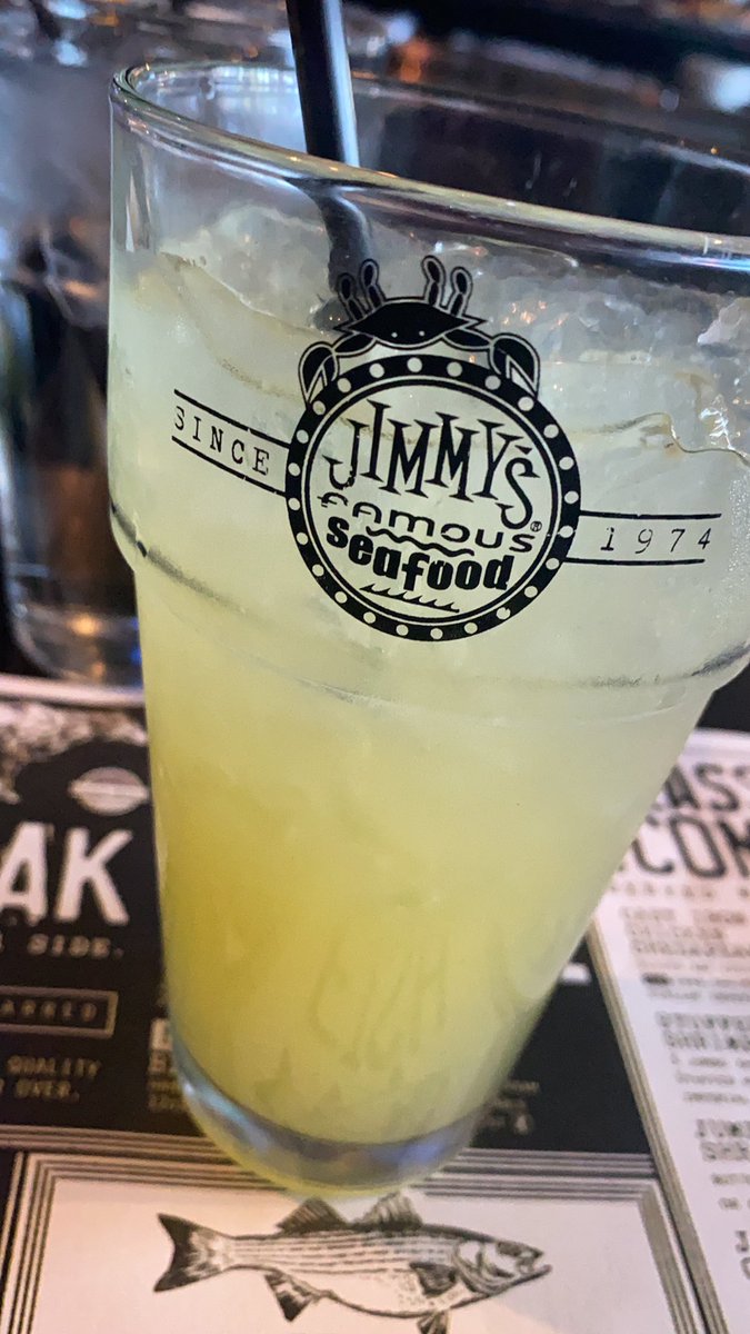 MrsSmith_625's tweet photo. Next birthday stop @JimmysSeafood drinks and amazing food 💕@cousin_smith https://t.co/Q40q6ILgkU