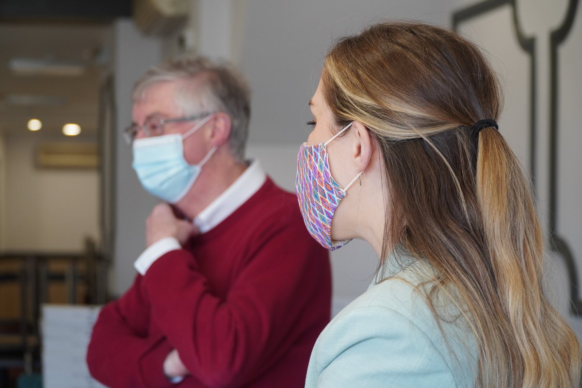 MarkDrakeford's tweet image. There’s nothing better than our beautiful Welsh seaside.

Lovely to spend some time with @sarah4bridgend, our fantastic Welsh Labour Candidate for Bridgend in Porthcawl today - even managed to pop into @francoschips for some wonderful fish and chips.