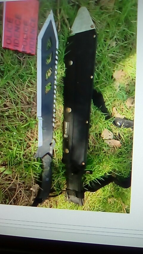 MPSNorthwickPk's tweet photo. Knife found in Roe Green park by Northwick park snt  the team have been on weapon sweeps. https://t.co/zJWhqDodlY