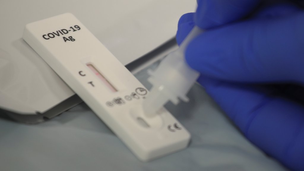 Les autotests Covid livrés dès le 6 avril dans les pharmacies
▶ tinyurl.com/yr3t2bf8
✍️ Par <a href="/SophieLeroyK/">Sophie Leroy 👀</a>
#covid19 #CriseSanitaire