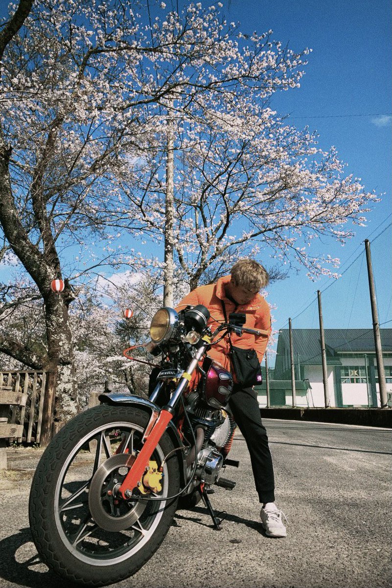 00mtk628's tweet photo. いっぱい乗せてもらった❕
バイク乗るってなったらみつき連れて行きたがるのも可愛いし、ふいに写真撮ってくるところも可愛い✌🏻 バイク乗る時は機嫌良いりゅうきち😚 https://t.co/DWYPM0LLsY