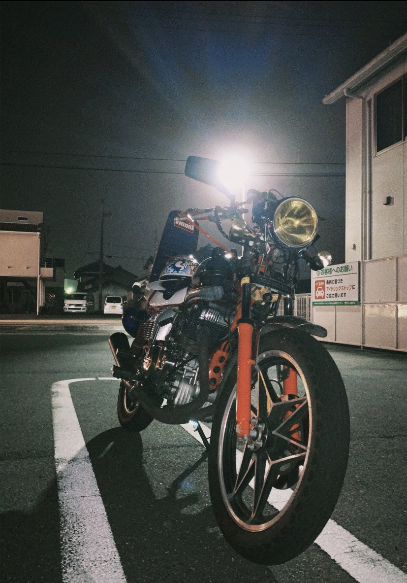 00mtk628's tweet photo. いっぱい乗せてもらった❕
バイク乗るってなったらみつき連れて行きたがるのも可愛いし、ふいに写真撮ってくるところも可愛い✌🏻 バイク乗る時は機嫌良いりゅうきち😚 https://t.co/DWYPM0LLsY