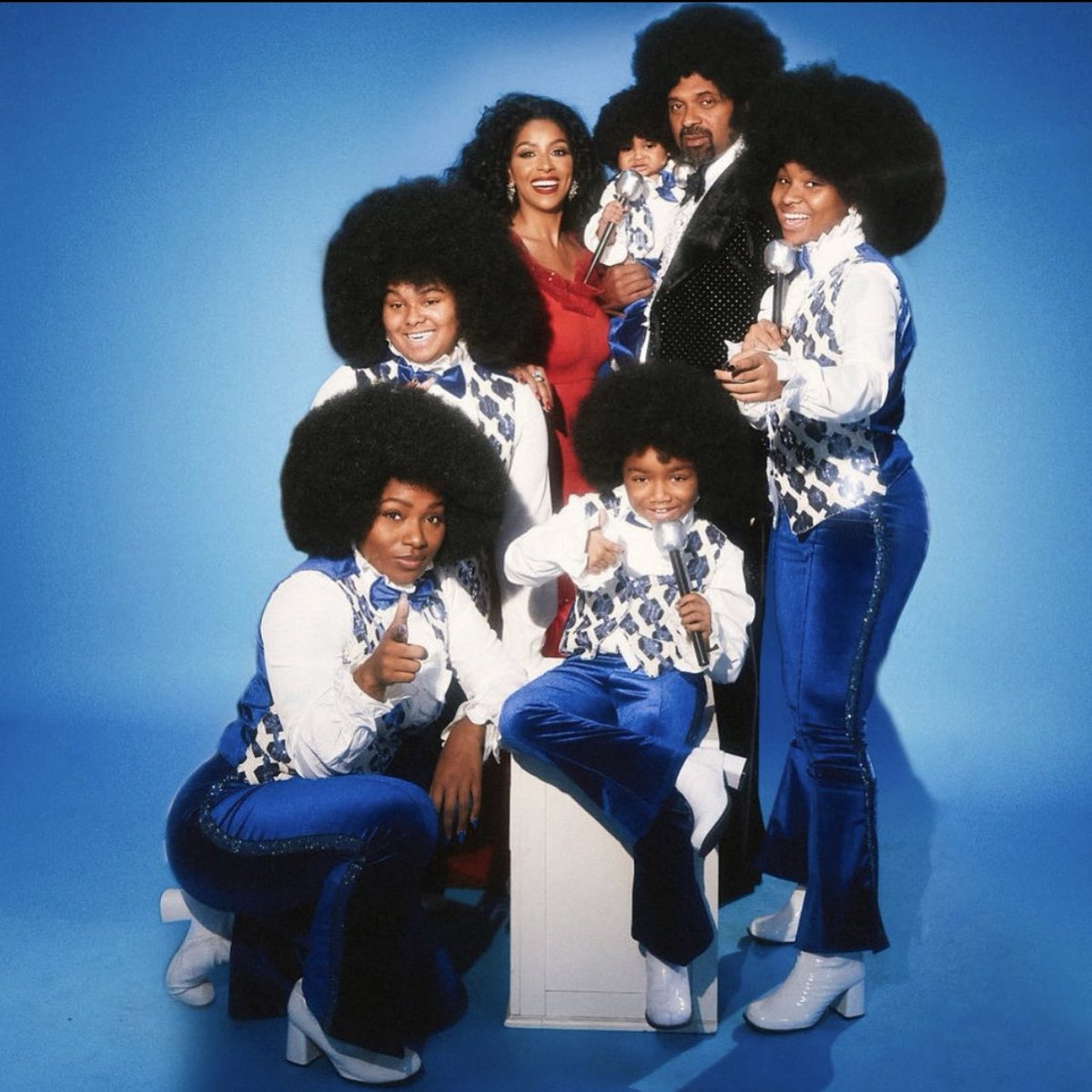 chrxstianh__'s tweet photo. Can’t wait to get married and have a family so we can all be goofy together like this https://t.co/ZgptY1r9fP