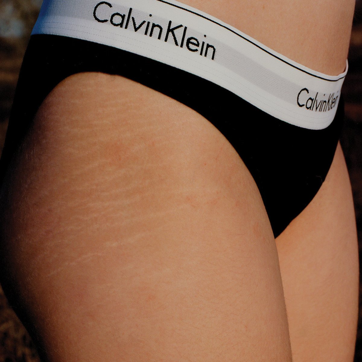 CalvinKlein's tweet photo. #mycalvins captured: Hailey Heaton

“It’s very calming for me to take photos of details, and genuinely very grounding.”

In focus. Soft sexiness. Modern Cotton Bikini.

Shop women’s classics: https://t.co/3QPluhu6hG https://t.co/p8gREhJ84M