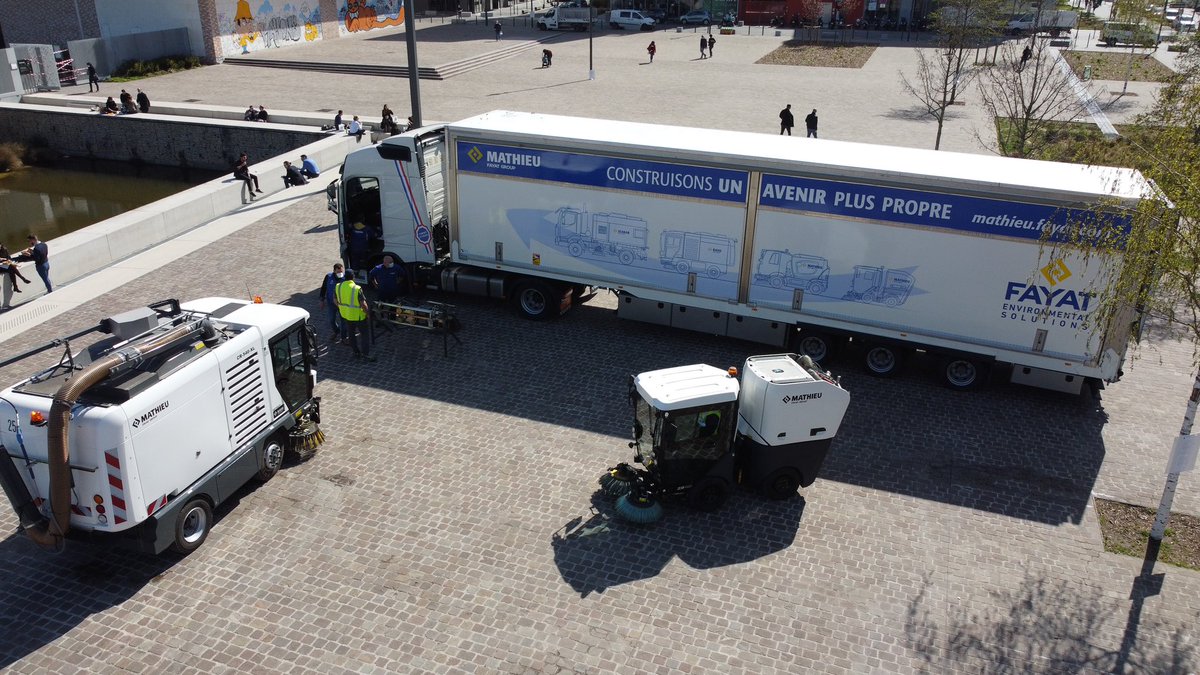 Mathieu_Fayat's tweet photo. Nos solutions MC 110, MC 210 et RAVO électrique en plein cœur de la ville. 🌃 

Ensemble, construisons un avenir plus propre ! 

Vous avez besoin de renseignements ou de conseils ? Prenons contact ! 
https://t.co/RJKcWp62rA https://t.co/Jzf5MaE76Y